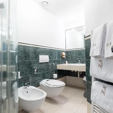 Otel Moderno 4*