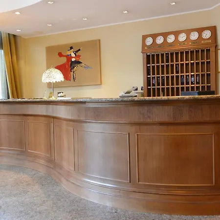 Otel Moderno