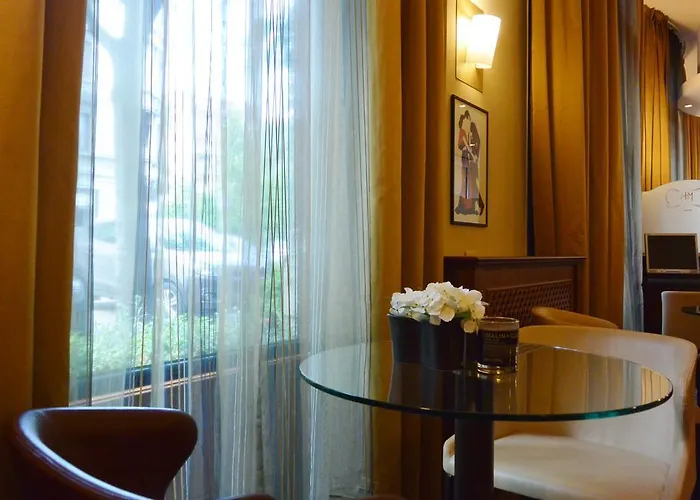 Moderno 4* Pavia