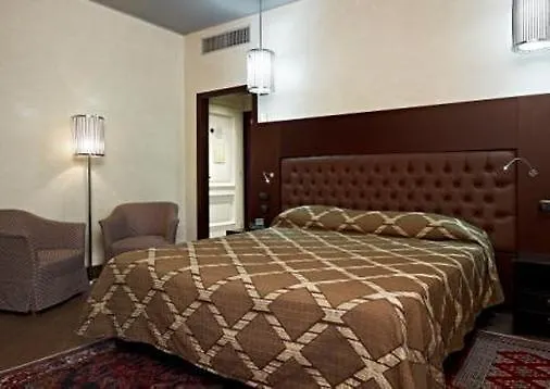 Szálloda Moderno 4*