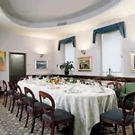 Hotel Moderno 4*