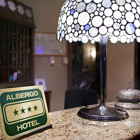 Moderno Hotel 4*