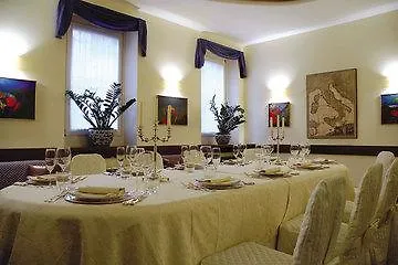 Hotel Moderno Pavia